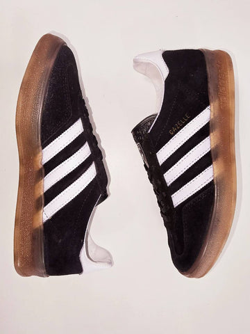 Adidas gazelle negra