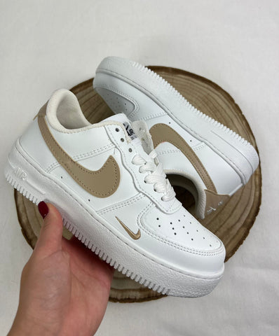 Nike Air Force 1 Blanco/Crema