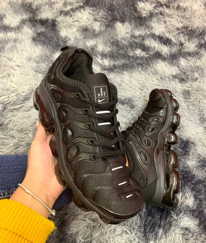 Nike VAPORMAX negra